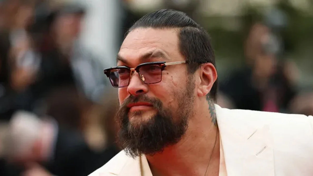 Jason Momoa Shaves Beard